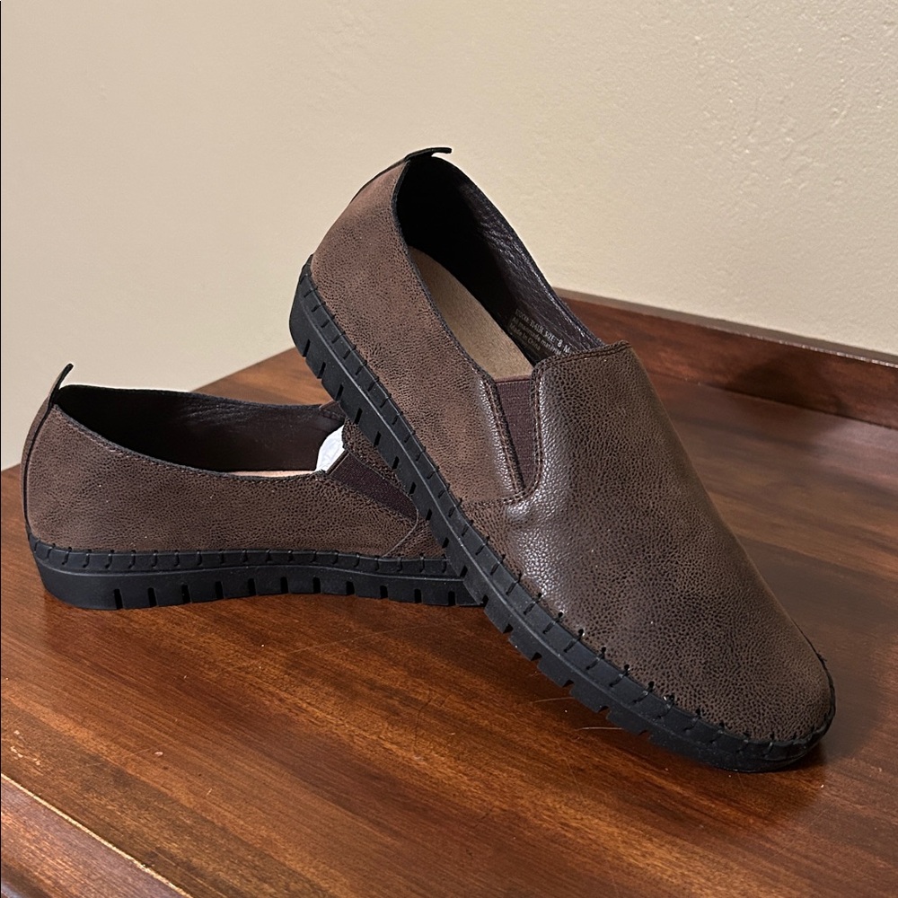 Easy Street Women’s Dark Brown Loafers
